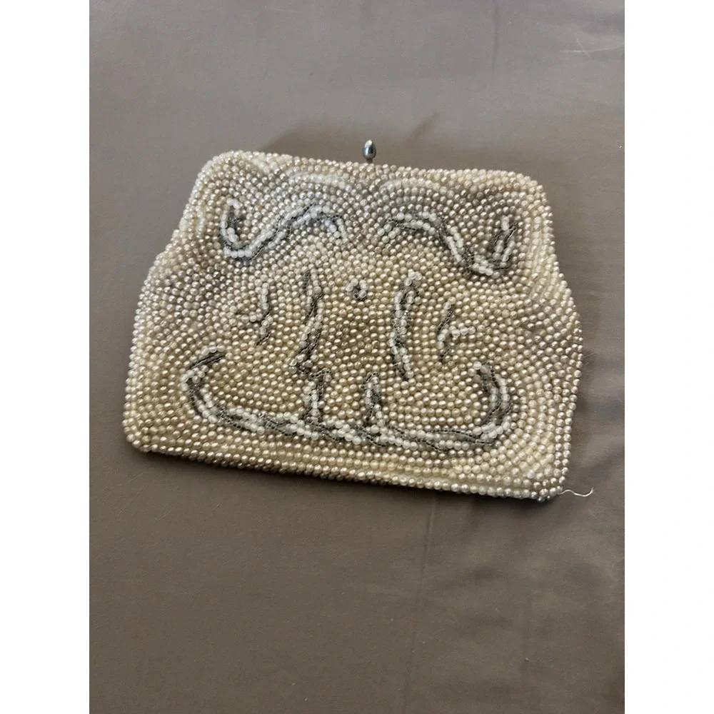 Vintage Bead Kiss Lock‎ Clutch Purse!